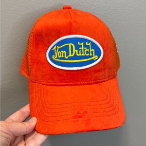 Von Dutch NEW VIBRANT ORANGE HOLLYWOOD VELVET TRUCKER‎ HAT One Size